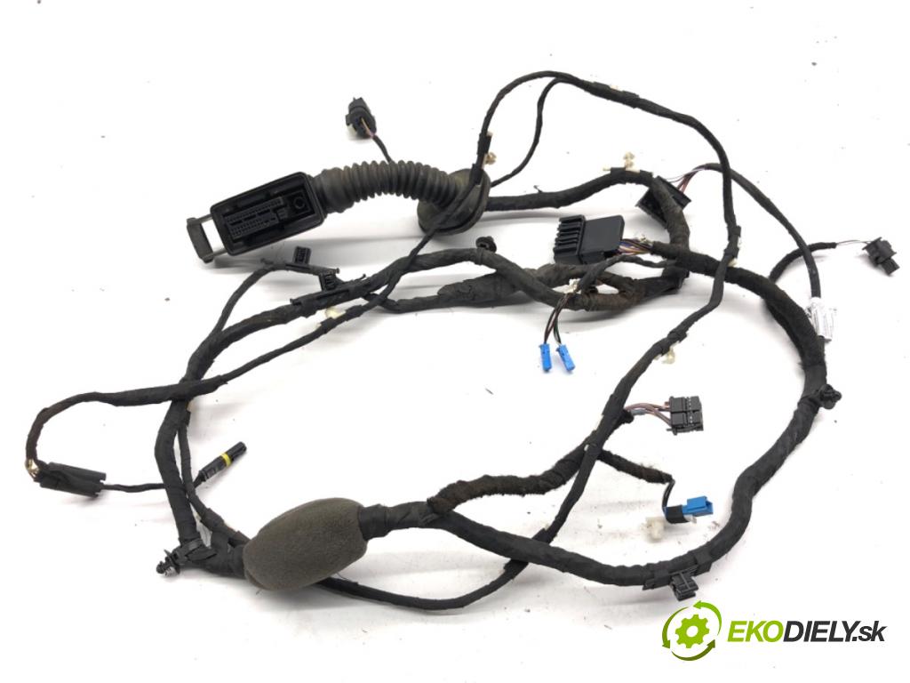 BMW G05 SUV 2020 195 kW xDrive 30 d 2993 káblovačka dveře přední část levý 8714797