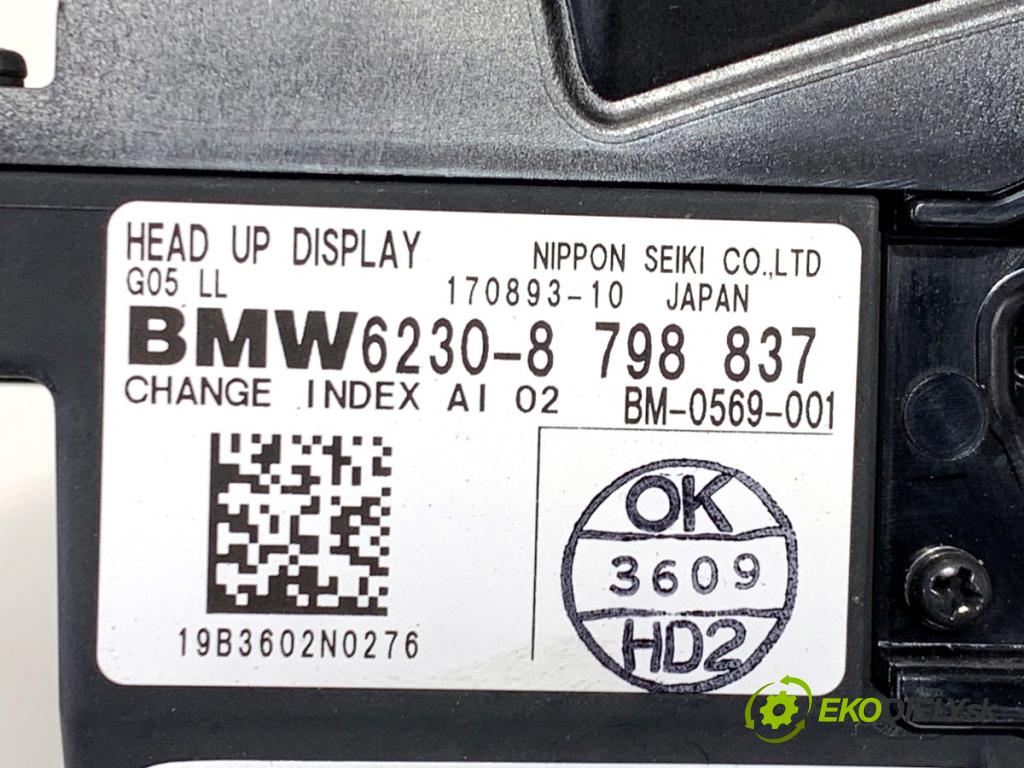 BMW G05 SUV 2020 195 kW xDrive 30 d 2993 Dislpej HEAD UP 8798837