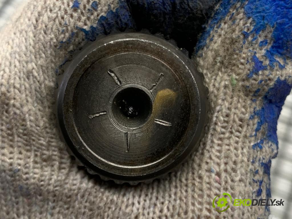 BMW G05 SUV 2020 195 kW xDrive 30 d 2993 Poloos pravy zad 8487513