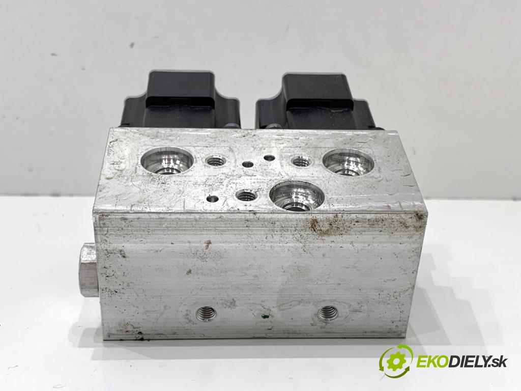 AUDI Q4 SUV 2023 150 kW 40 e-tron  Ventil expanzný klimatizácie 1EA816681D