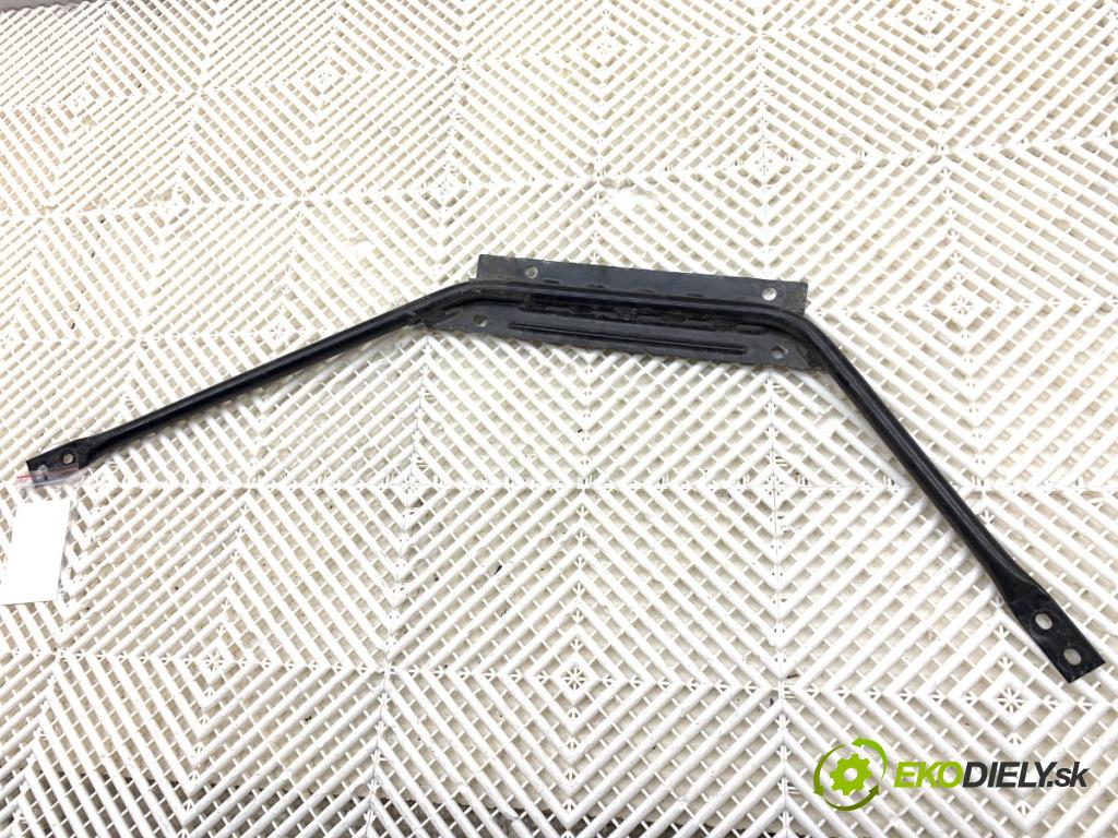 AUDI Q4 SUV 2023 150 kW 40 e-tron  Výstuha STRUT: PASA predný 11A805540A