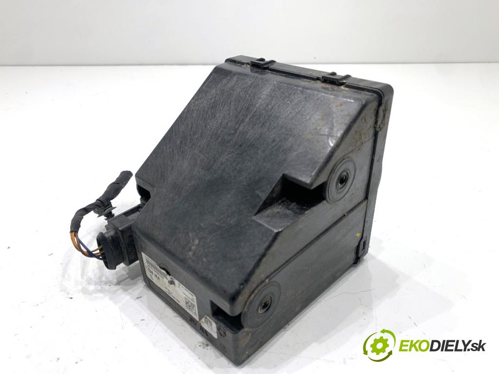 AUDI Q4 SUV 2023 150 kW 40 e-tron  GENERATOR: ZVUK: Motor 89A035335