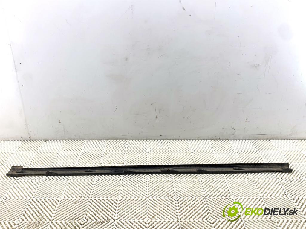 AUDI Q4 SUV 2023 150 kW 40 e-tron Lišta Násada prahová pravá 89A825212