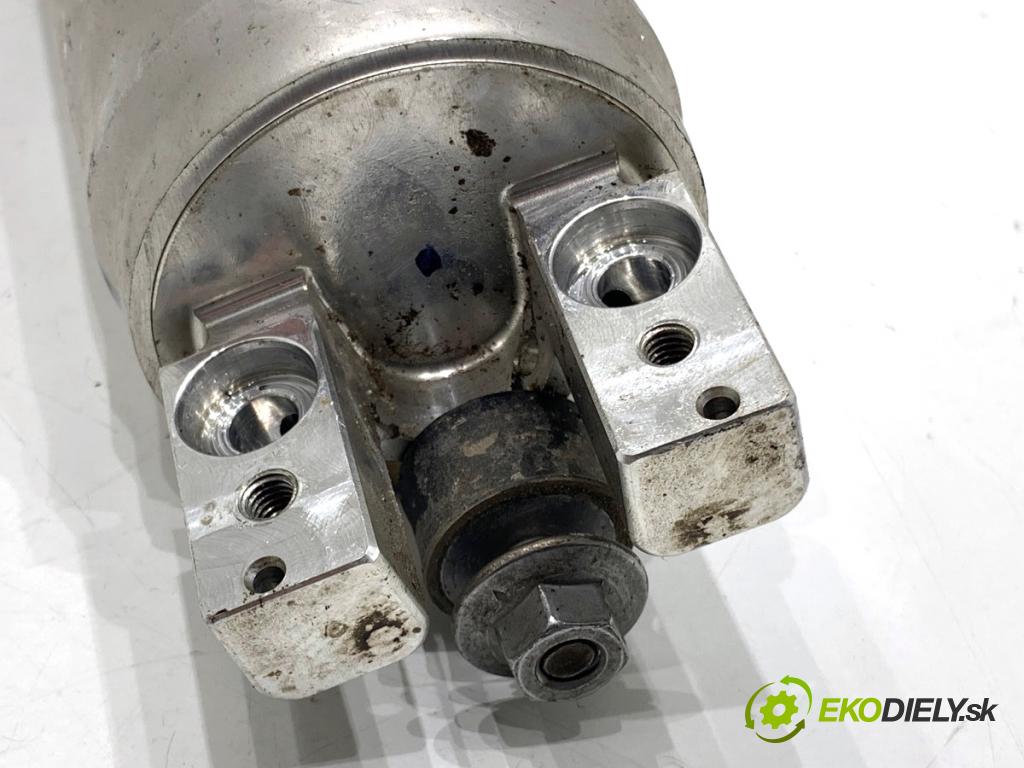 AUDI Q4 SUV 2023 150 kW 40 e-tron kondenzátor Kondenzátor, susič Výparník klimatizácie 1EA816582