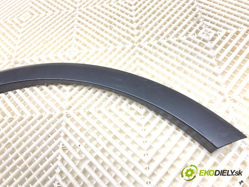 AUDI Q4 SUV 2023 150 kW 40 e-tron  Lišta blatníka predný pravá 89A853718C