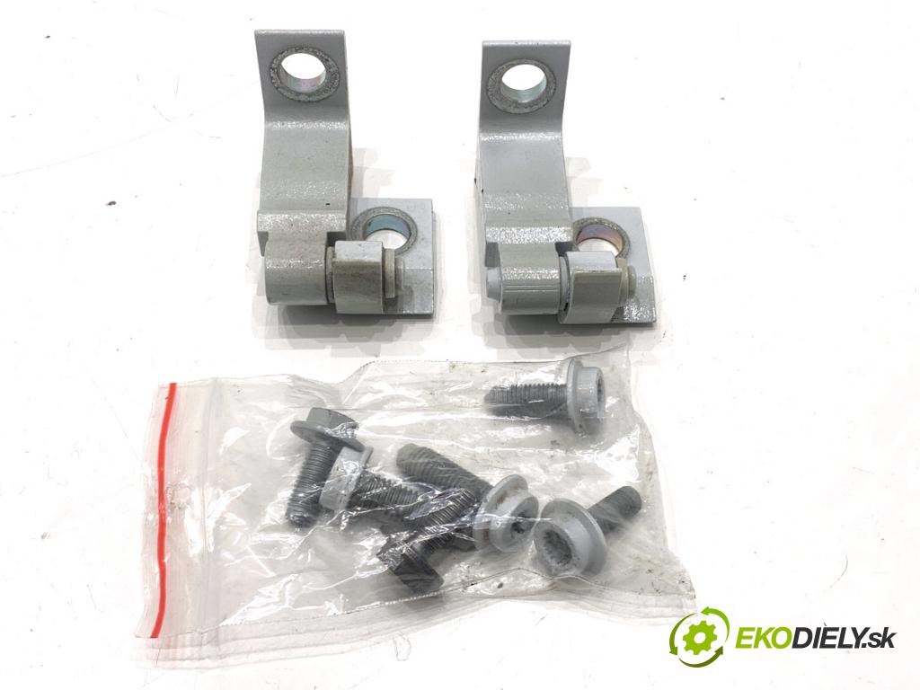 AUDI Q4 SUV 2023 150 kW 40 e-tron  závesky Dvere predný ľave 8V5833403D