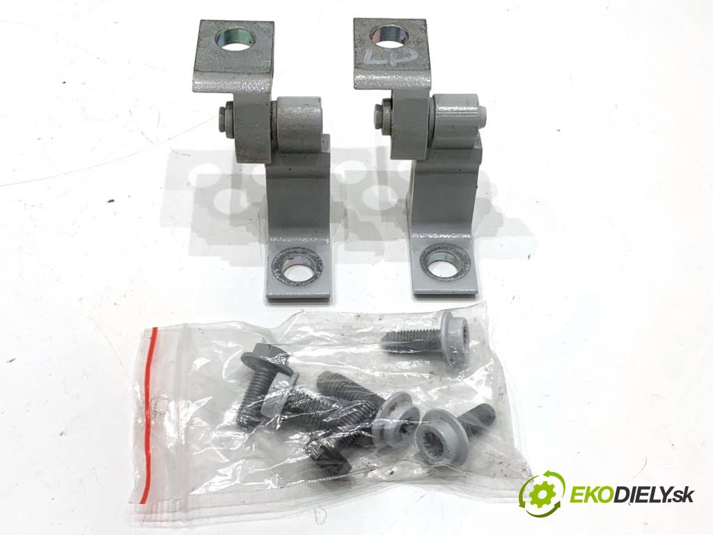 AUDI Q4 SUV 2023 150 kW 40 e-tron  závesky Dvere predný ľave 8V5833403D