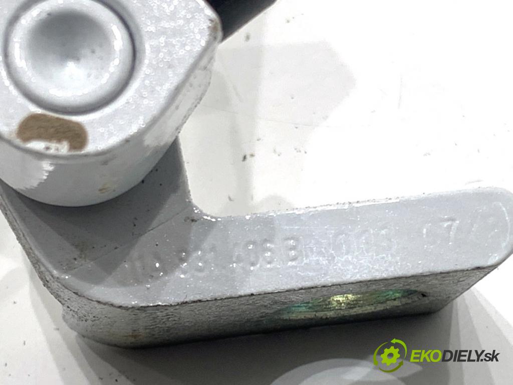 AUDI Q4 SUV 2023 150 kW 40 e-tron  závesky Dvere predný pravé 8X0833404D