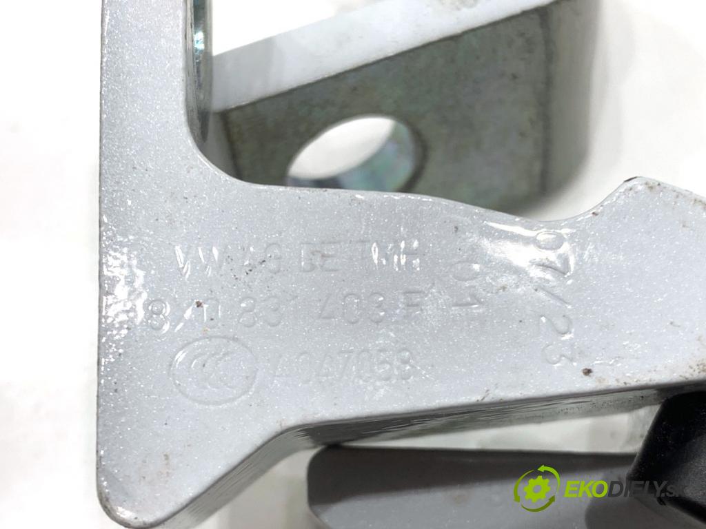 AUDI Q4 SUV 2023 150 kW 40 e-tron závesky Dvere zad ľave 8X0831403F