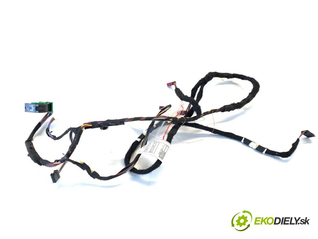 BMW G05 SUV 2020 195 kW xDrive 30 d 2993 káblovačka ZADNÍ dveře zadní část pravý 8736343