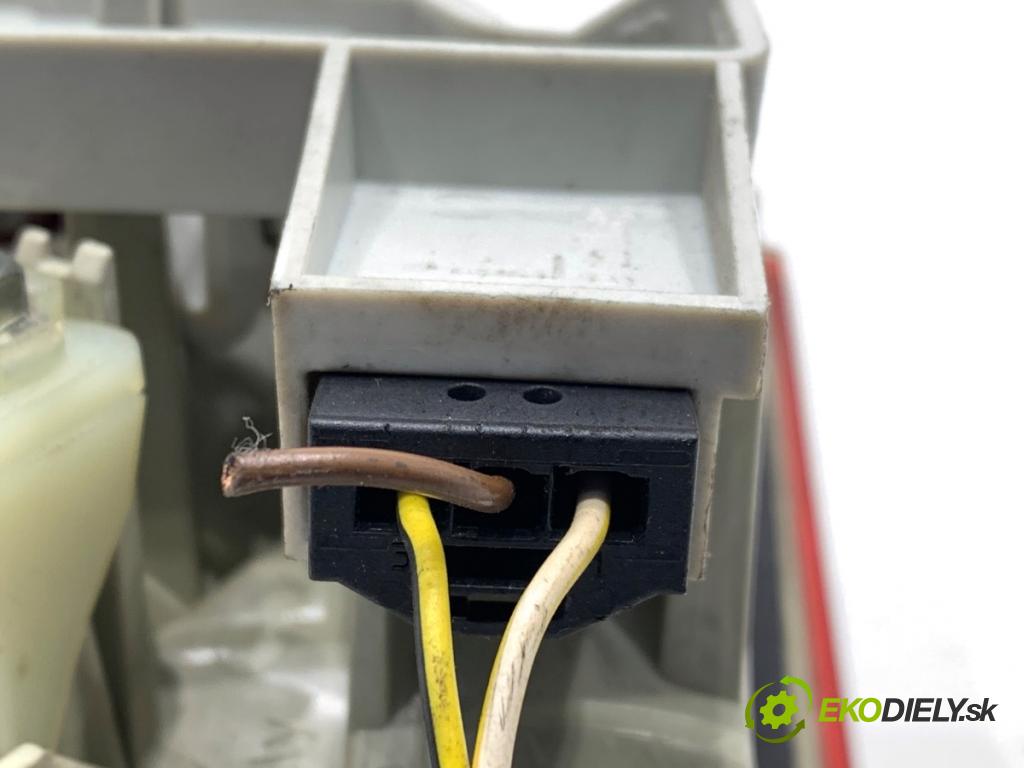 BMW E61 Kombi 2006 120 kW 520 d 1995 Svetlo zad ľavá strana vnútorná 7165829 (Kľučka dverí ostatné)