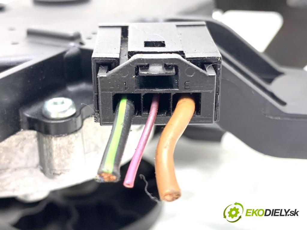 BMW E61 Kombi 2006 120 kW 520 d 1995 motor stěračů zadní část 1397220497