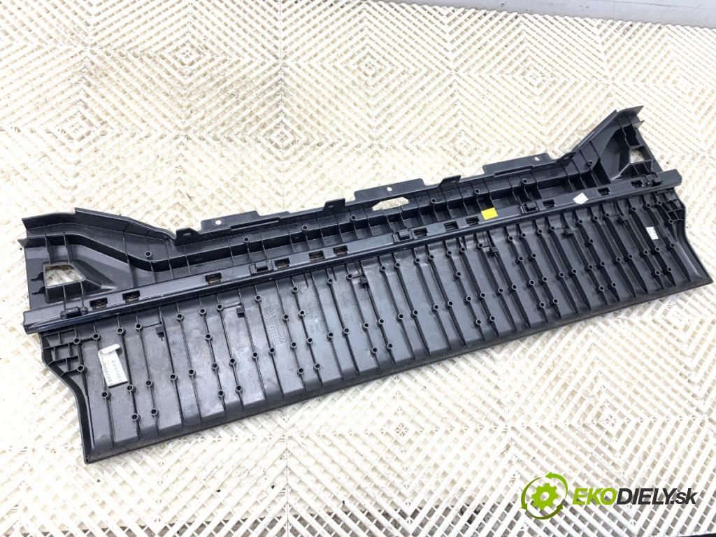 BMW G05 SUV 2020 195 kW xDrive 30 d 2993 tapacír dverí kufra 7438172