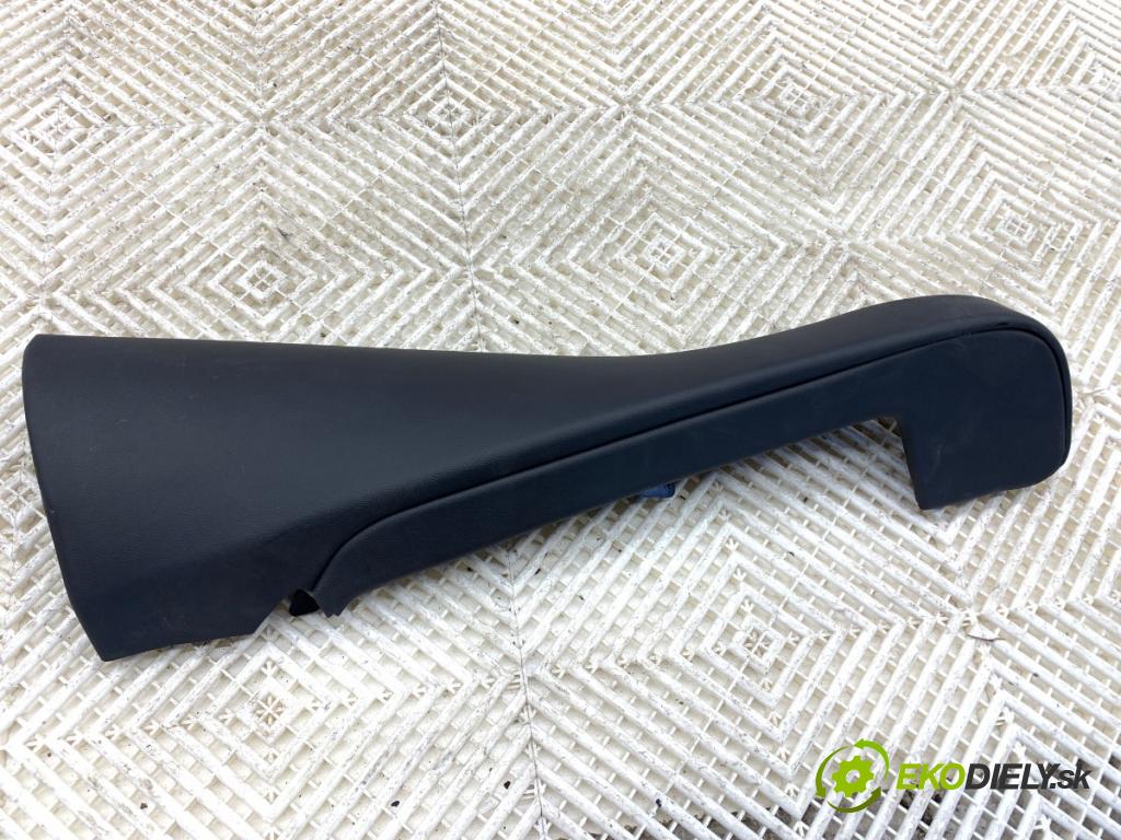 BMW G05 SUV 2020 195 kW xDrive 30 d 2993 čalúnenie POKLADNE: pravy 3831410