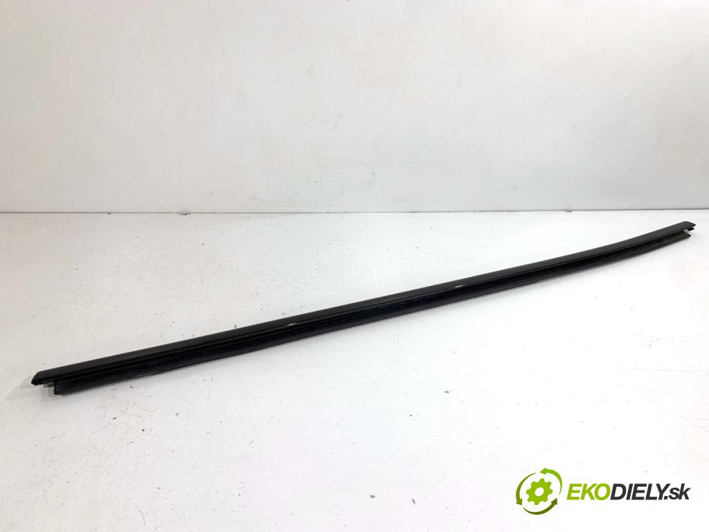 BMW G05 SUV 2020 195 kW xDrive 30 d 2993 Lišta Sbírání: zad ľavy 7444067