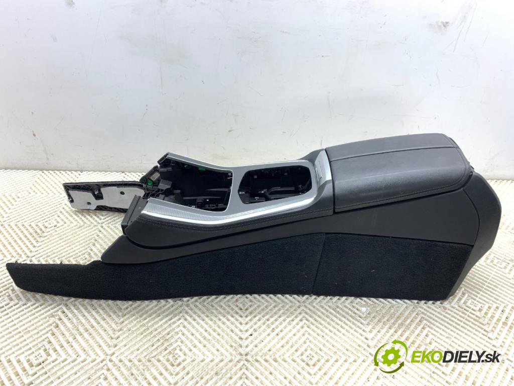 BMW G05 SUV 2020 195 kW xDrive 30 d 2993 Tunel stredový opierka 