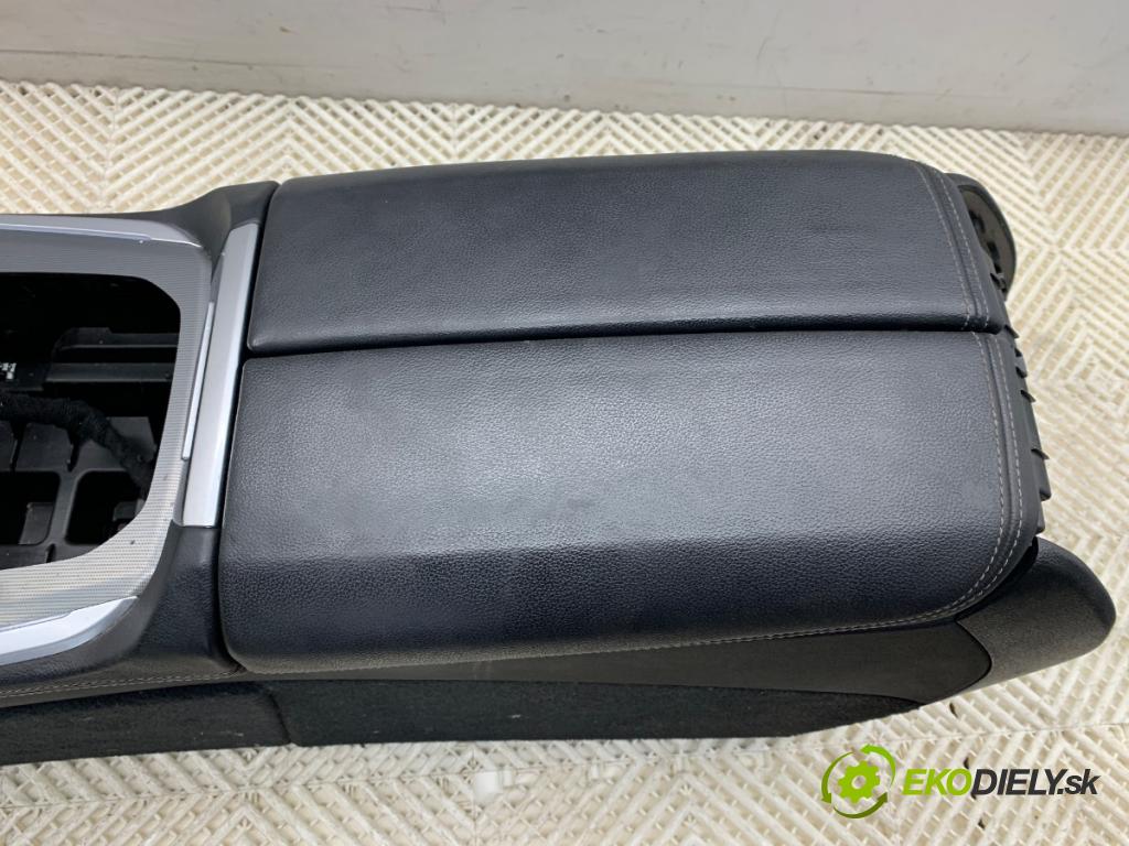 BMW G05 SUV 2020 195 kW xDrive 30 d 2993 Tunel stredový opierka