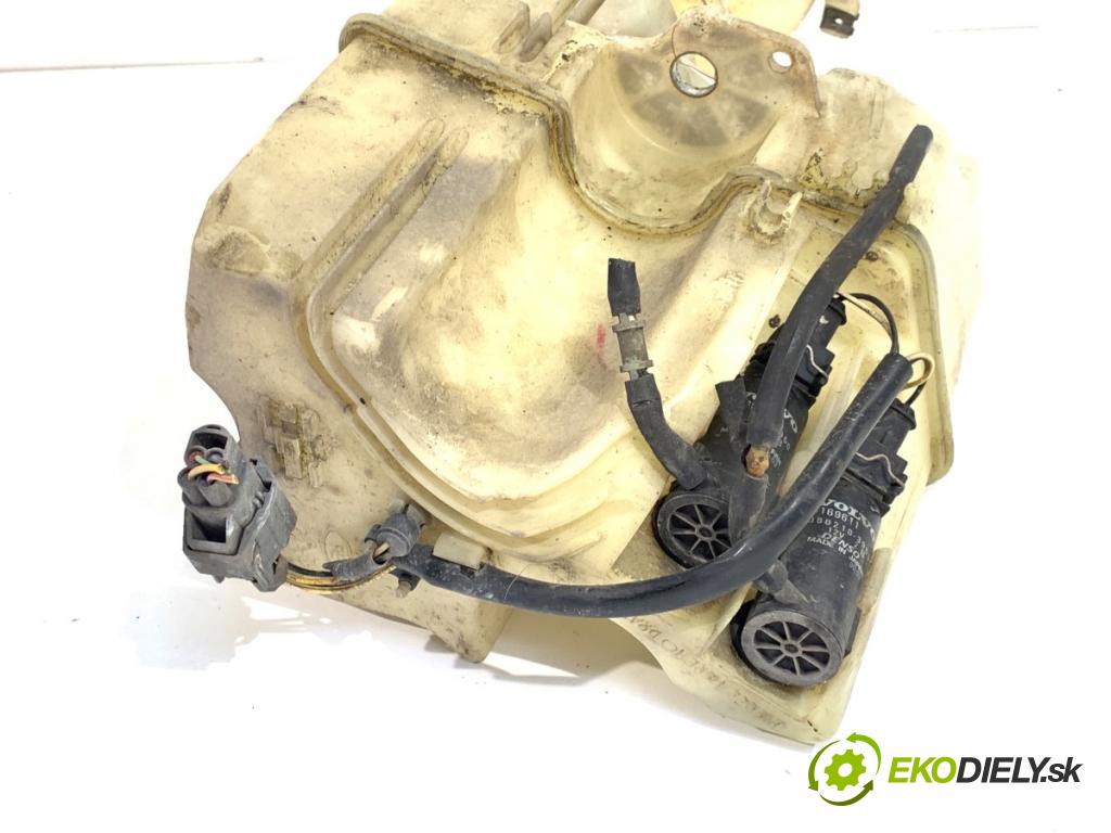 VOLVO V70 II Kombi 2000 184 kW 2.3 T5 2319 Nádržka ostrekovačov 9178881