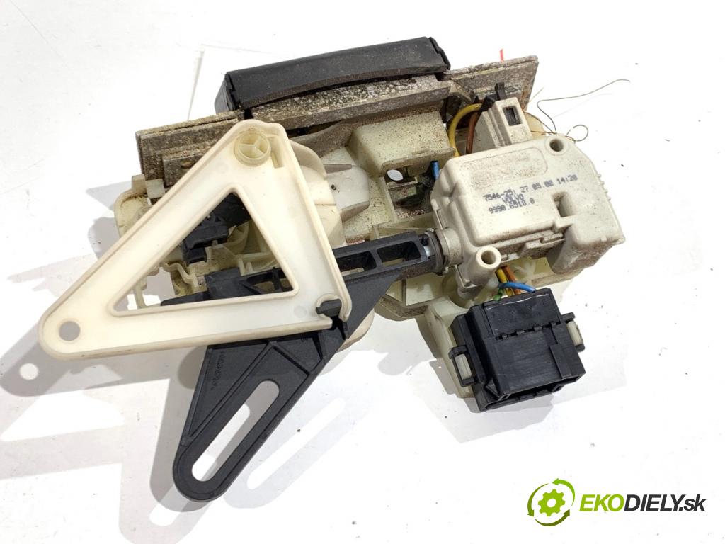 VOLVO V70 II Kombi 2000 184 kW 2.3 T5 2319 zámok dverí zad