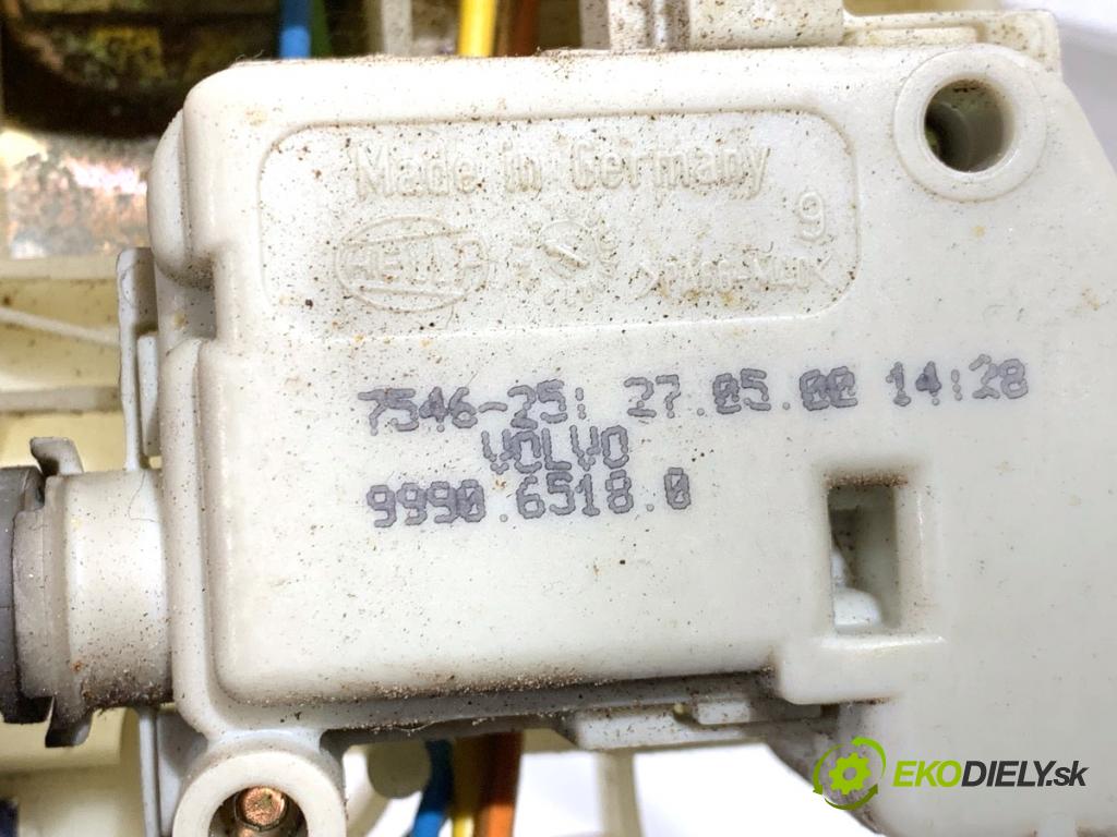 VOLVO V70 II Kombi 2000 184 kW 2.3 T5 2319 zámok dverí zad