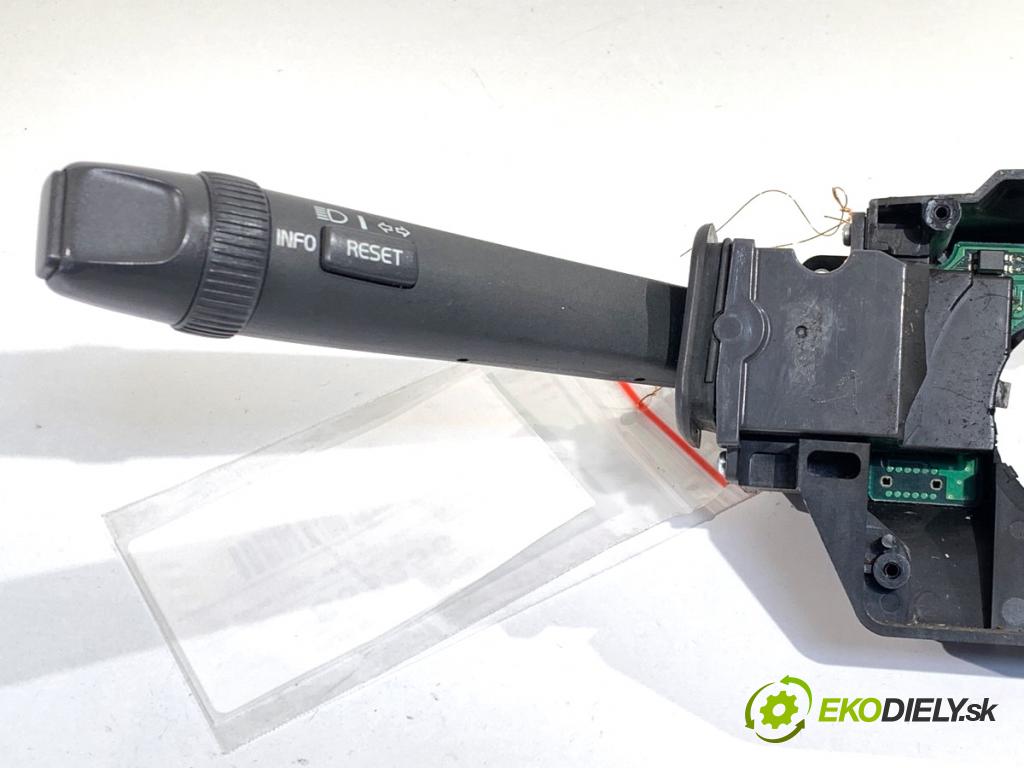 VOLVO V70 II Kombi 2000 184 kW 2.3 T5 2319 Prepínač kombinovaný 9452394 (Prepínacie páčky pod volantom)