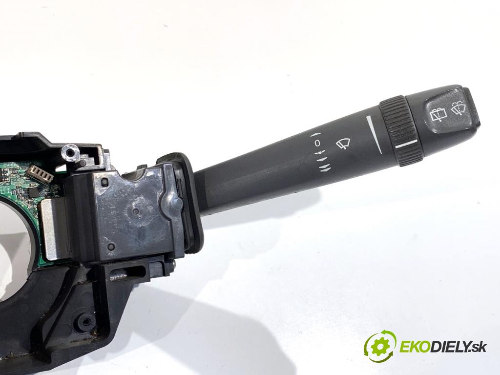 VOLVO V70 II Kombi 2000 184 kW 2.3 T5 2319 Prepínač kombinovaný 9452394 (Prepínacie páčky pod volantom)