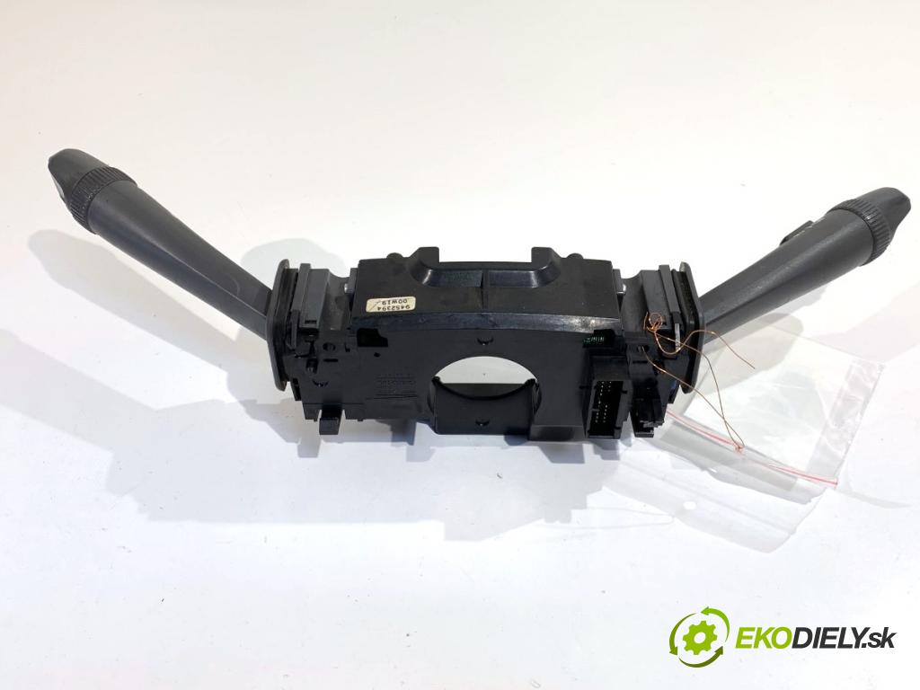 VOLVO V70 II Kombi 2000 184 kW 2.3 T5 2319 Prepínač kombinovaný 9452394 (Prepínacie páčky pod volantom)