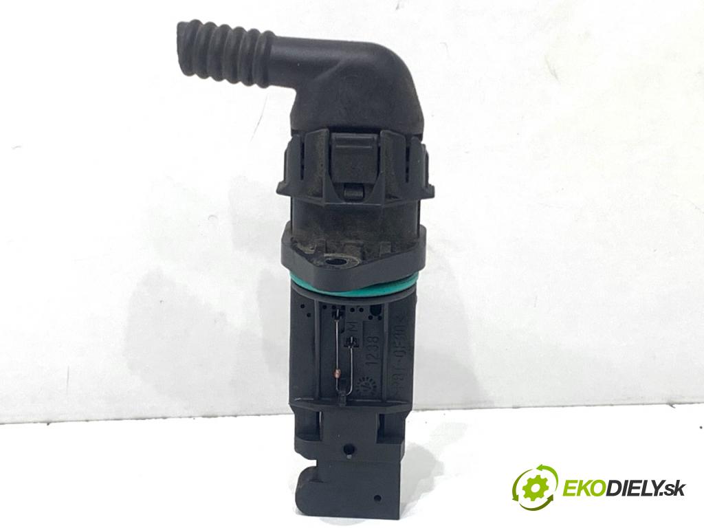 VOLVO V70 II Kombi 2000 184 kW 2.3 T5 2319 Váha vzduchu 00C2G2066 (Váha vzduchu)