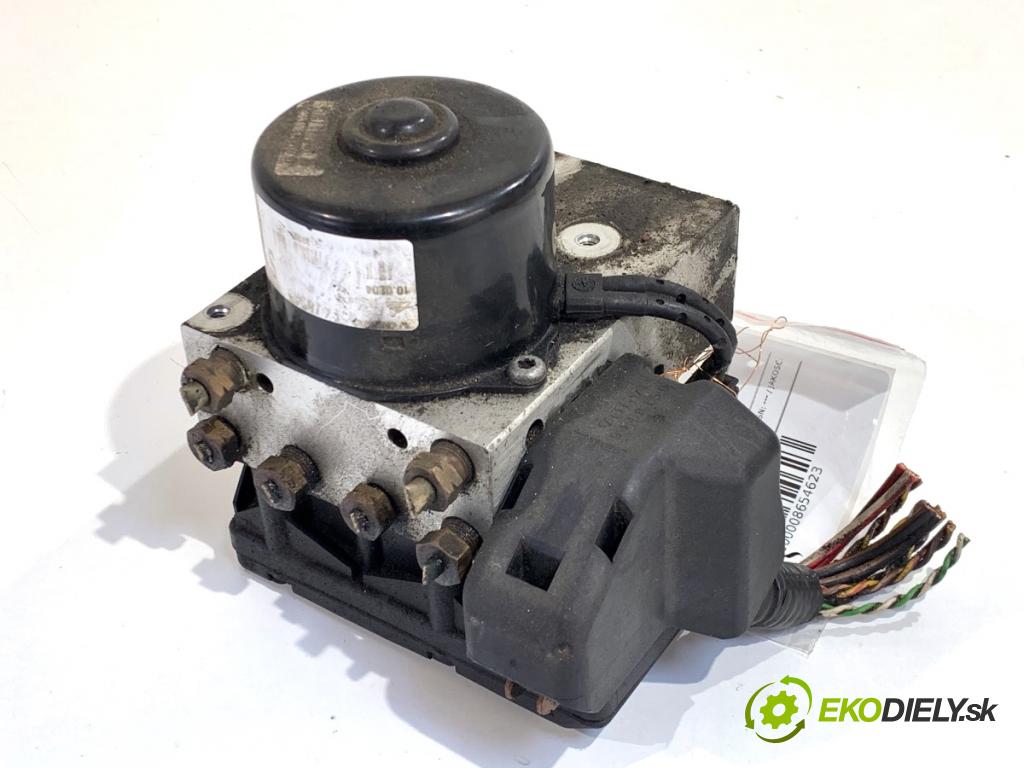 VOLVO V70 II Kombi 2000 184 kW 2.3 T5 2319 Pumpa ABS 8619538 (Pumpa ABS)
