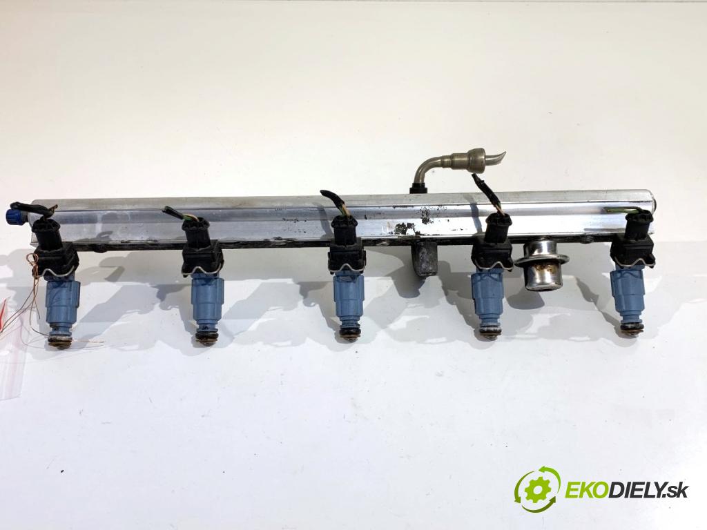 VOLVO V70 II Kombi 2000 184 kW 2.3 T5 2319 Lišta vstrekovacia 0280155830 (Vstrekovacia lišta)