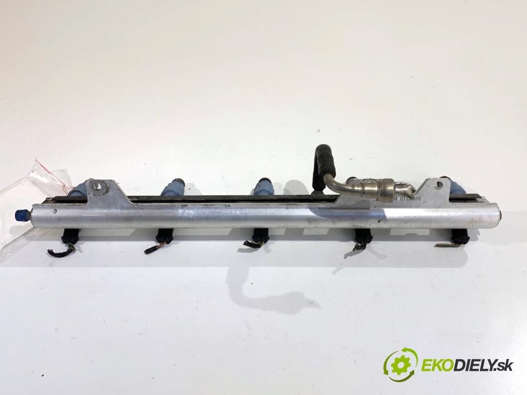 VOLVO V70 II Kombi 2000 184 kW 2.3 T5 2319 Lišta vstrekovacia 0280155830 (Vstrekovacia lišta)