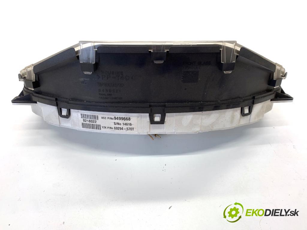 VOLVO V70 II Kombi 2000 184 kW 2.3 T5 2319 Prístrojovka 9499668 (Prístrojová doska)