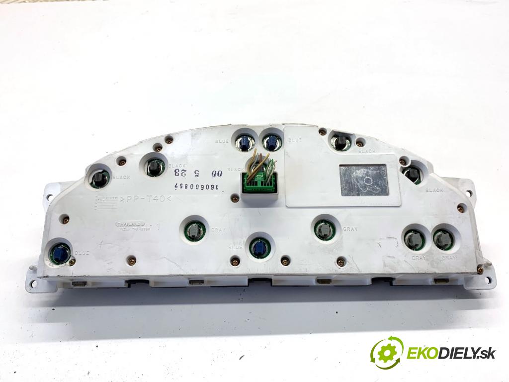 VOLVO V70 II Kombi 2000 184 kW 2.3 T5 2319 Prístrojovka 9499668 (Prístrojová doska)