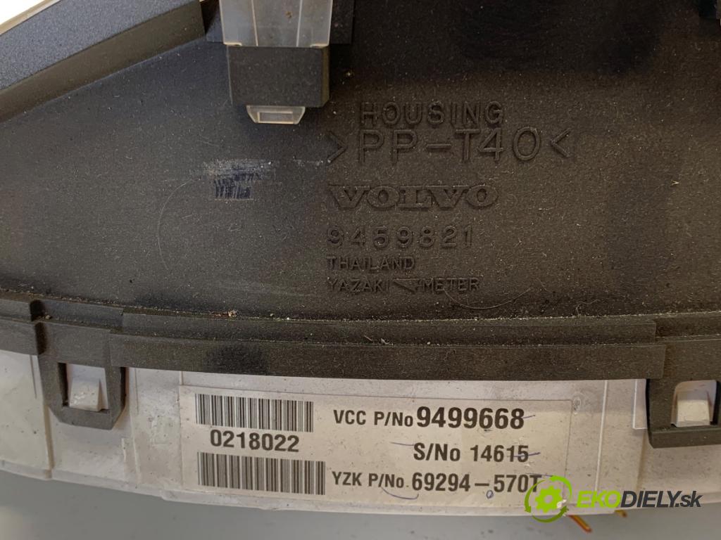 VOLVO V70 II Kombi 2000 184 kW 2.3 T5 2319 prístrojovka 9499668 (Přístrojová deska)