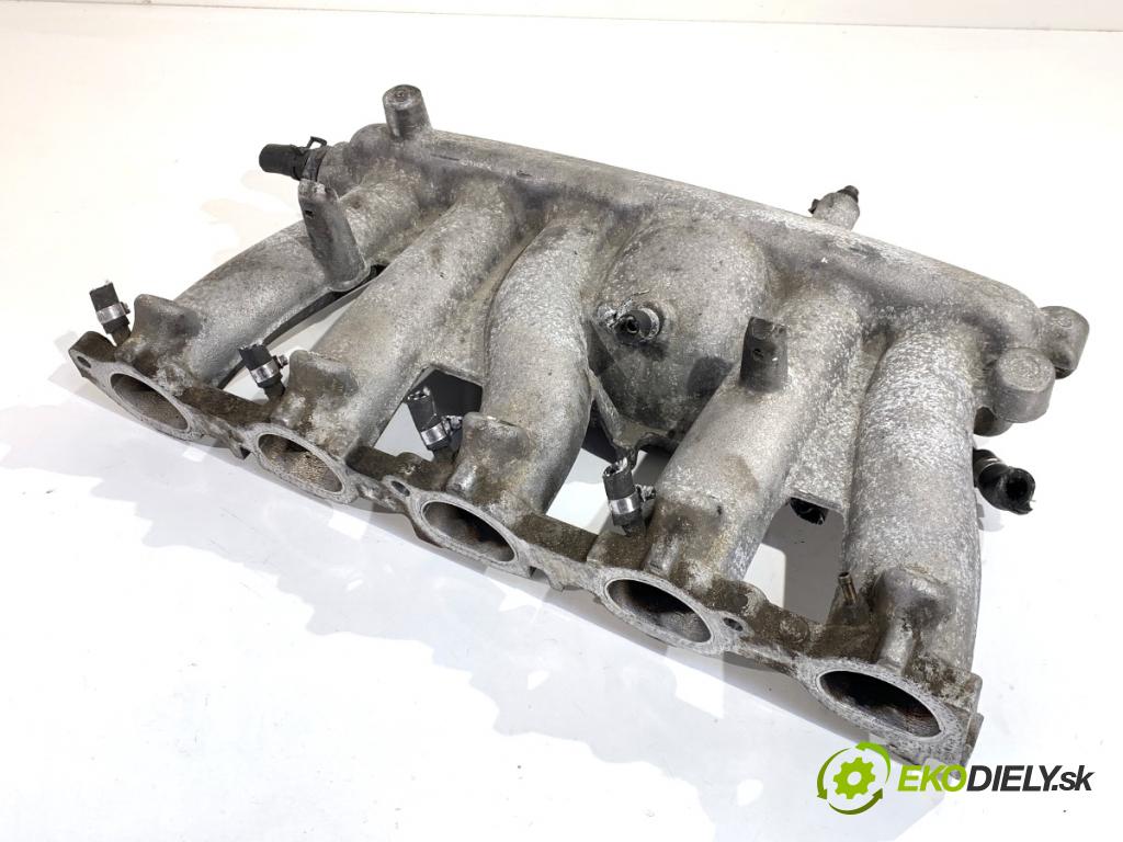 VOLVO V70 II Kombi 2000 184 kW 2.3 T5 2319 Potrubie sacie, sanie 09447005 (Sacie potrubie)