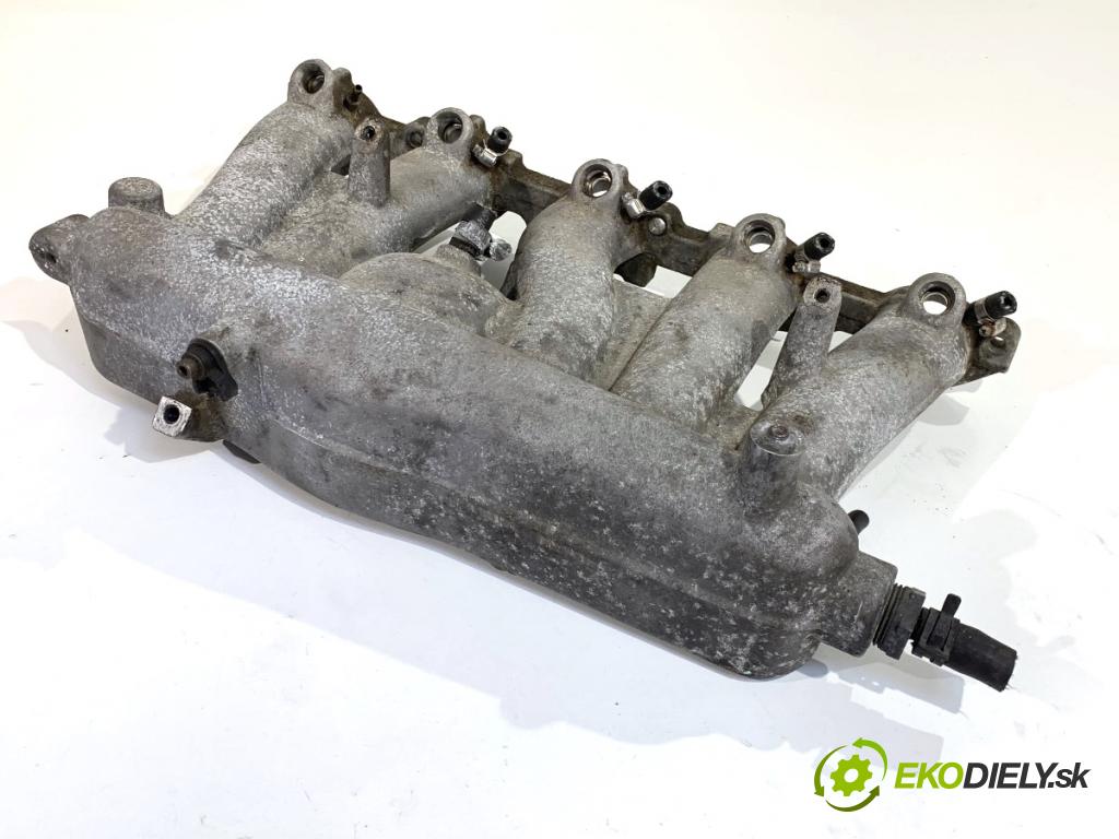 VOLVO V70 II Kombi 2000 184 kW 2.3 T5 2319 Potrubie sacie, sanie 09447005 (Sacie potrubie)