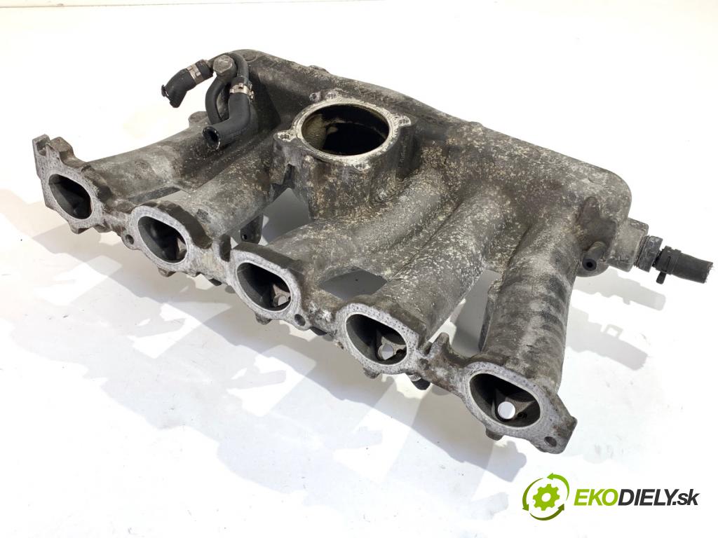 VOLVO V70 II Kombi 2000 184 kW 2.3 T5 2319 Potrubie sacie, sanie 09447005 (Sacie potrubie)