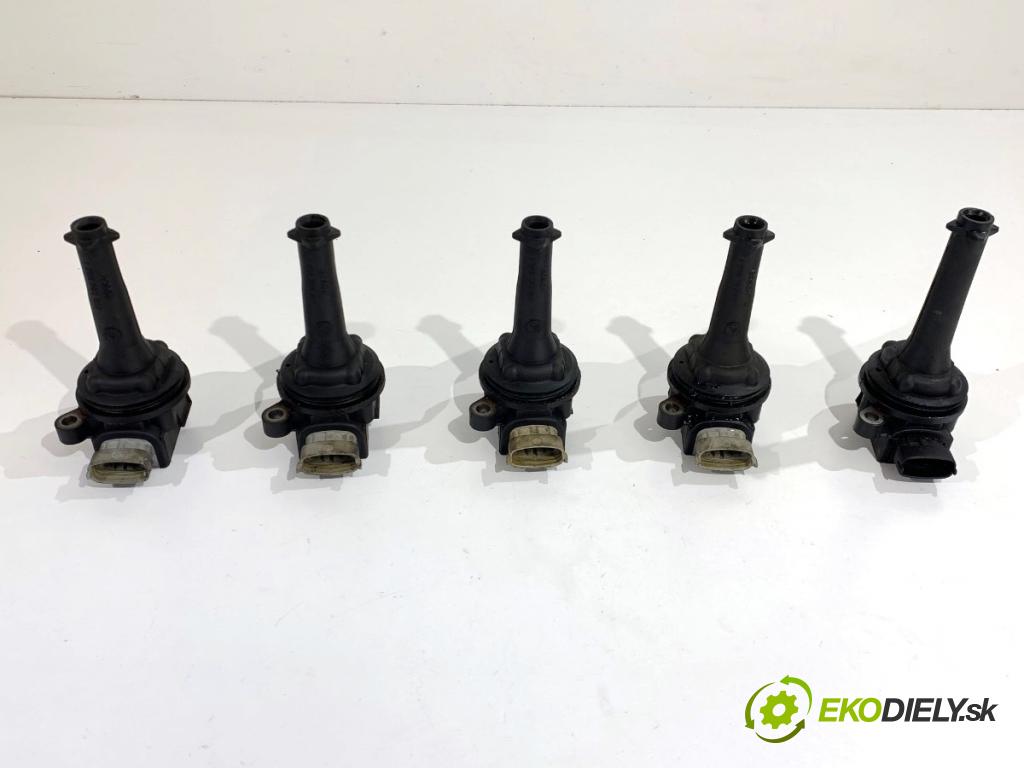 VOLVO V70 II Kombi 2000 184 kW 2.3 T5 2319 Cievka zapaľovacia 0221604010