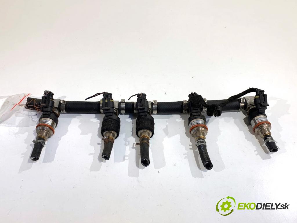 VOLVO V70 II Kombi 2000 184 kW 2.3 T5 2319 vstrekovač LPG 67R-010213