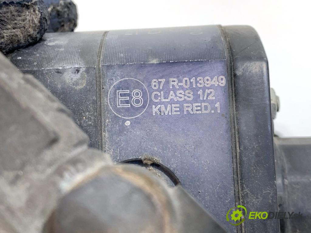 VOLVO V70 II Kombi 2000 184 kW 2.3 T5 2319 Reduktor do plynového pedálu LPG 67R-013949 (LPG)