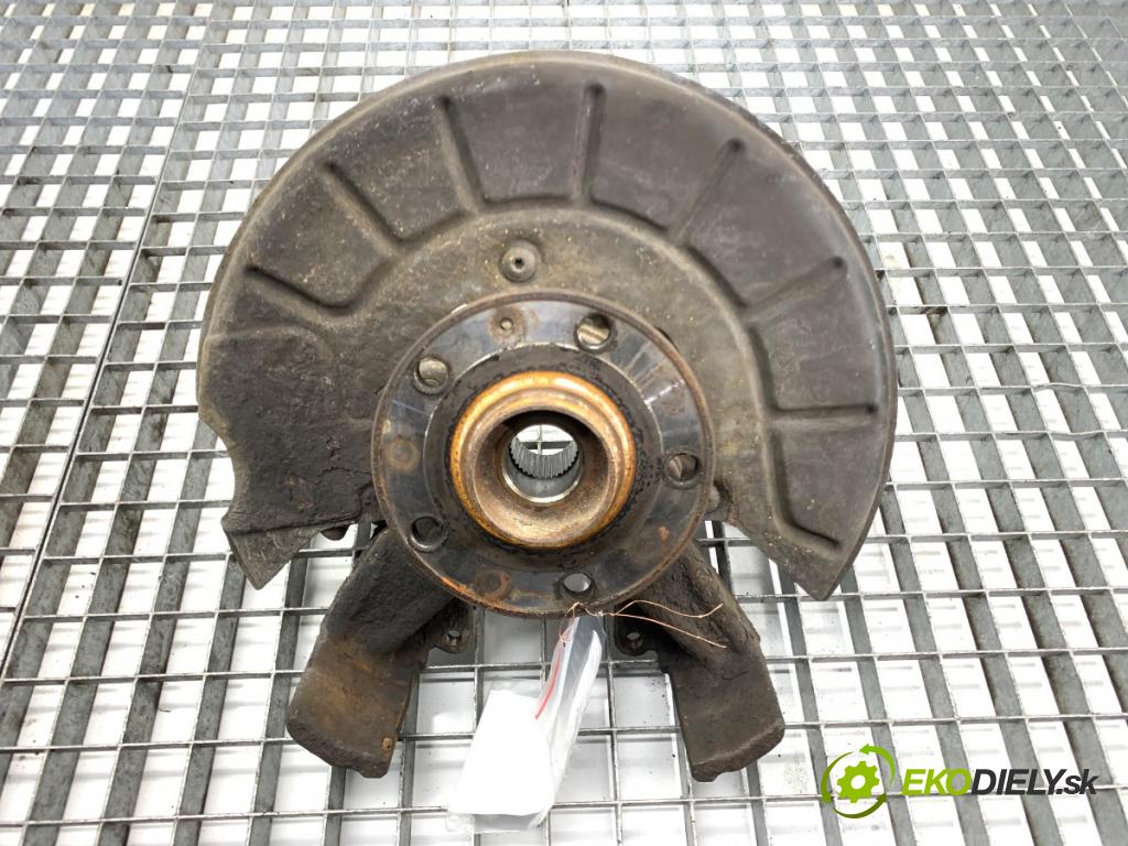 VW GOLF V liftback 2004 55 kW 1.4 16V 1390 náboj pravy predný 