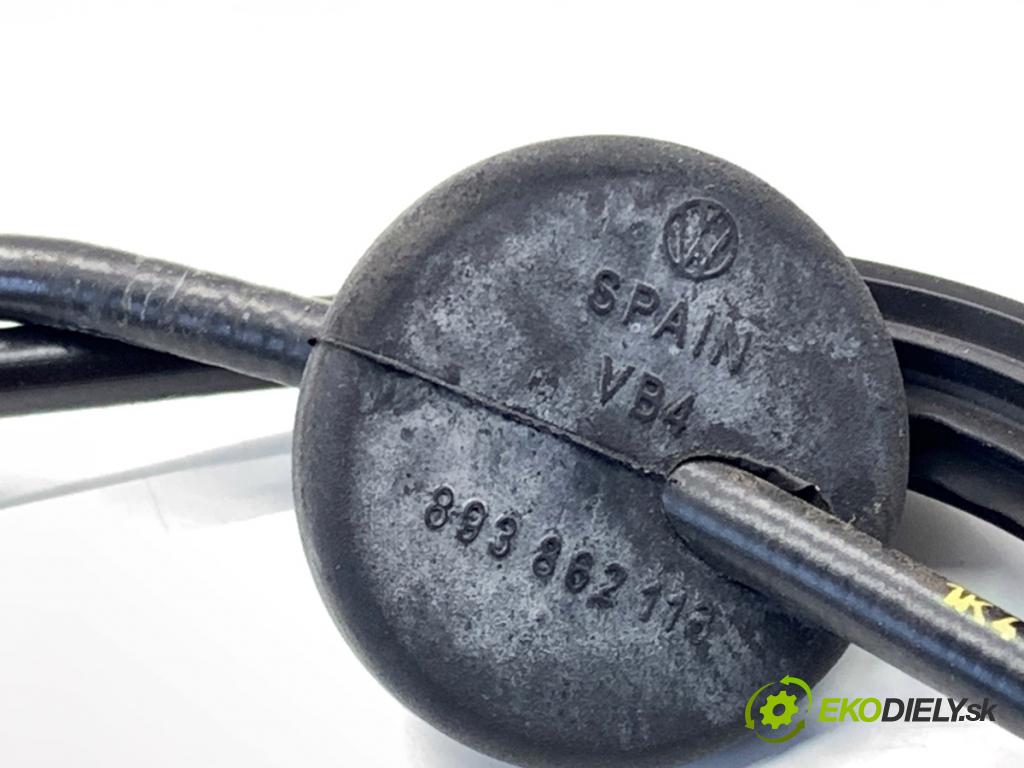 VW GOLF V liftback 2004 55 kW 1.4 16V 1390 zámok dveře levý zadní část 3D1837015