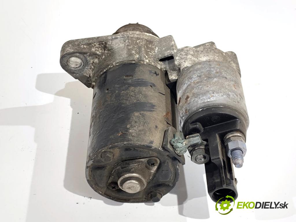 VW GOLF V liftback 2004 55 kW 1.4 16V 1390 Štartér 02T911023R (Štartér)
