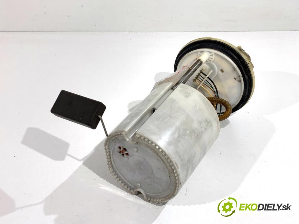 VW GOLF V liftback 2004 55 kW 1.4 16V 1390 Pumpa paliva 1K0919051CK