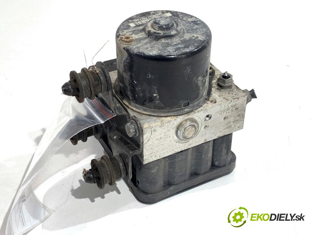 VW GOLF V liftback 2004 55 kW 1.4 16V 1390 Pumpa ABS 1K0614517H 1K0907379K (Pumpa ABS)