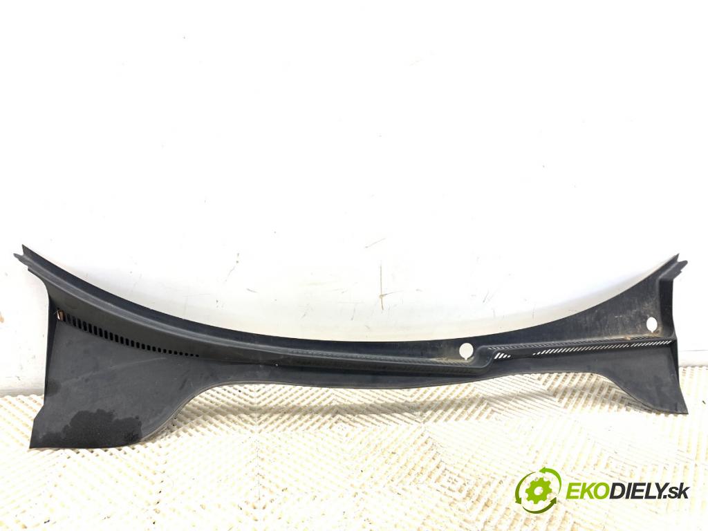 VW GOLF V liftback 2004 55 kW 1.4 16V 1390 Torpédo, plast pod čelné okno 1K1819415A (Torpédo (plast pod čelným sklom))