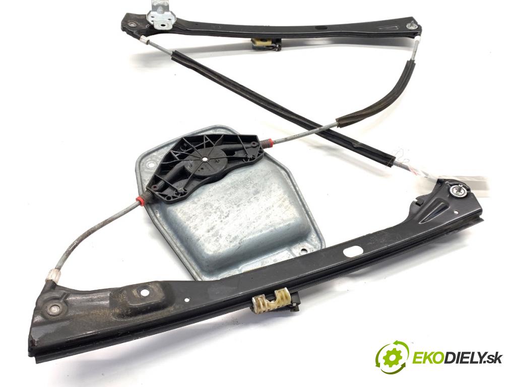 VW GOLF V liftback 2004 55 kW 1.4 16V 1390 mechanismus okna levý přední část 1K4837401E