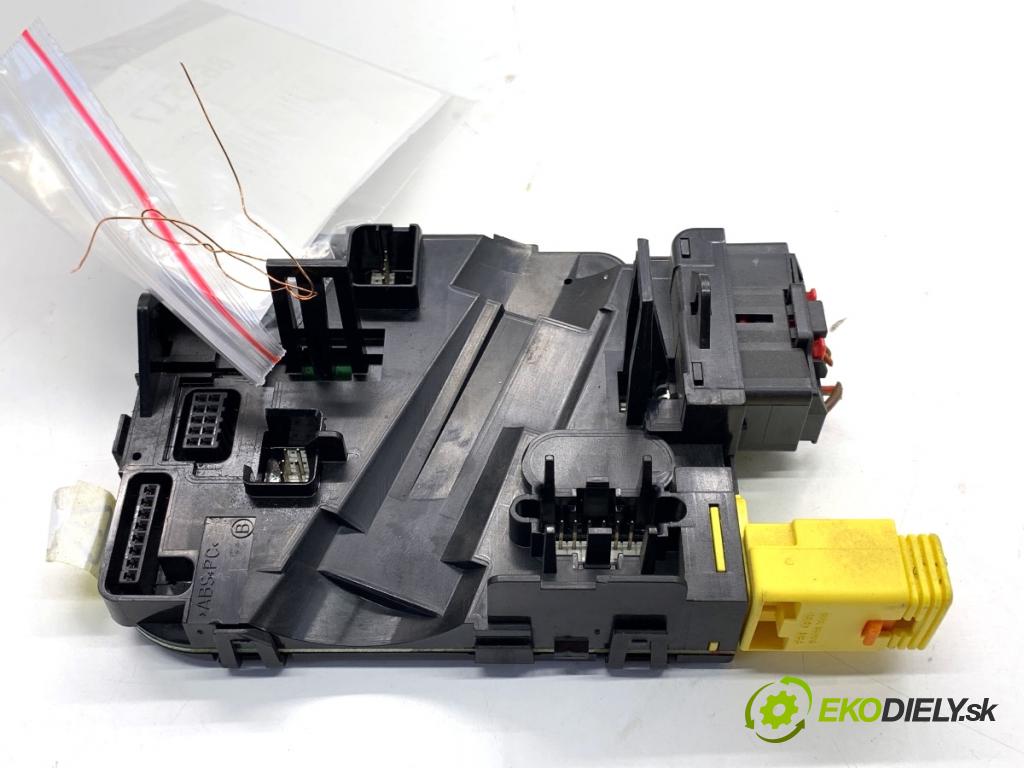 VW GOLF V liftback 2004 55 kW 1.4 16V 1390 Snímač uhlu uhlu 1K0953549