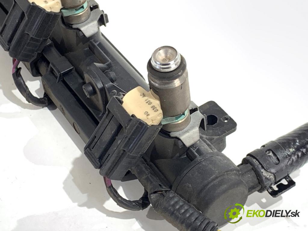 VW GOLF V liftback 2004 55 kW 1.4 16V 1390 Lišta vstrekovacia 036971824A (Vstrekovacia lišta)