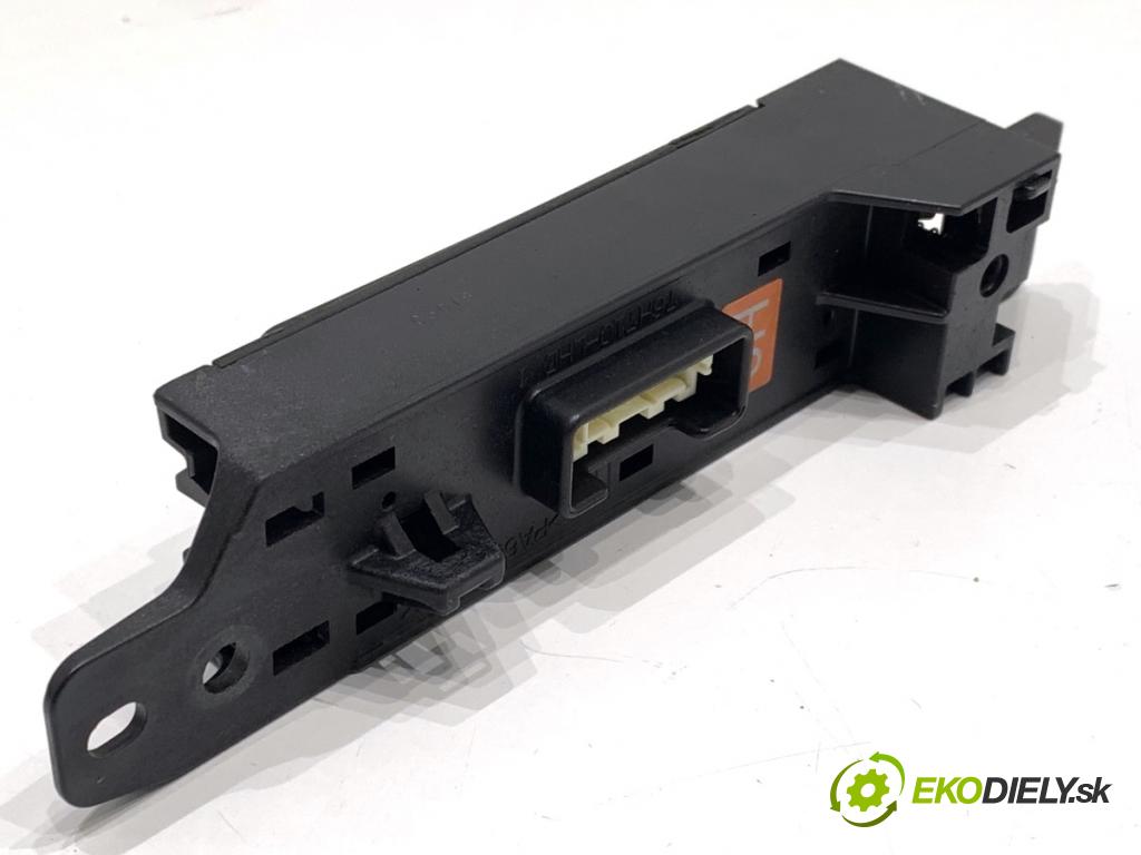 LEXUS IS sedan 2015 180 kW 200t (ASE30) 1998 Dislpej DISPEJ 76H710LHD